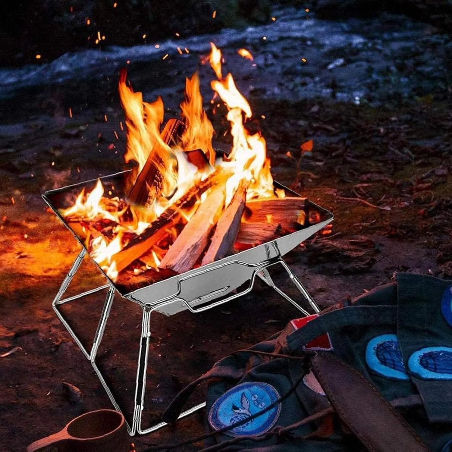 Campfire Grill Folded Charcoal BBQ Grill Stainless Steel Camping Fire Pit Heavy Duty Portable Camping Grill Grill with Carrying Bag for Outdoor Picnic Patio Backyard Camp