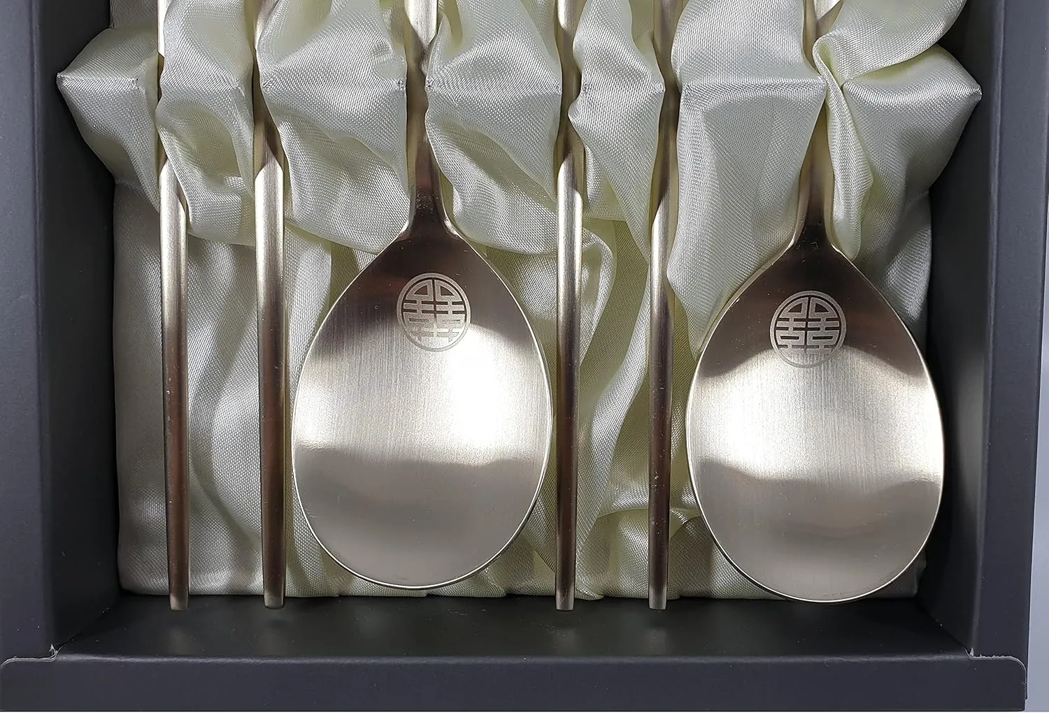 Korean Chopsticks Spoon 2 Set - METAL STAINLESS STEEL Titanium Plating -Printed Hangul Characters with ceramic rest rack (Hangul_Gold2P_RestRack)