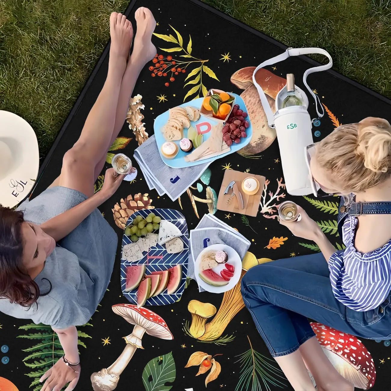 Mushroom Picnic Blankets Waterproof Foldable, 80″X80″Thick Three Layer Picnic Mat Outdoor Blanket for Grass, Large Beach Blanket Sandproof Picnic Accessories for Camping Party Park Patio