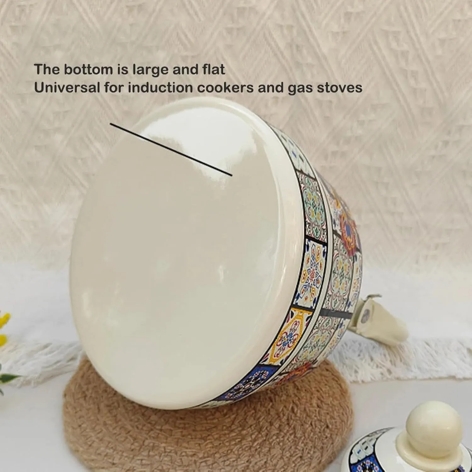 Outdoor Camping Kettle Enamel Coated, Portable Tea Kettle for Boiling Water on Stove or Campfire(2.5L)