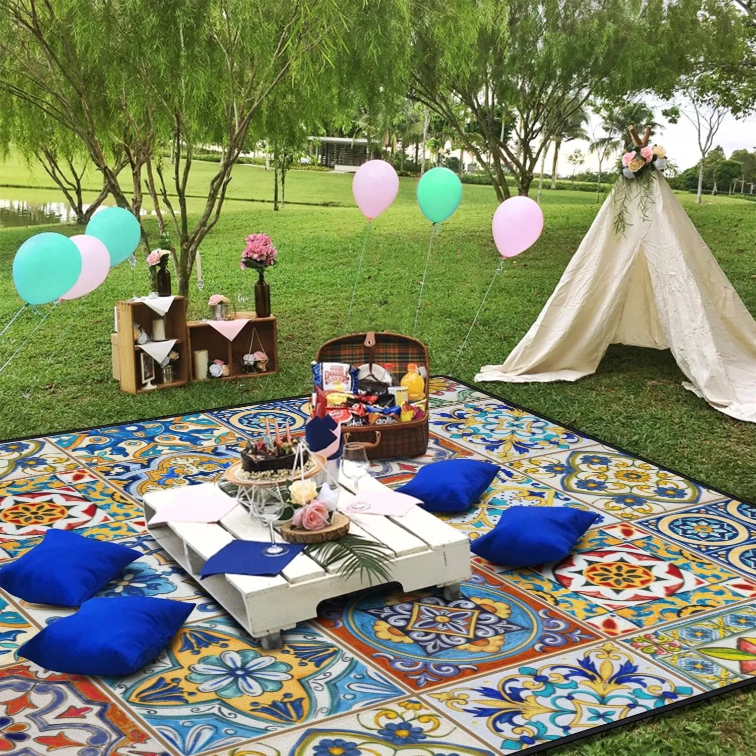 Picnic Blankets Waterproof Foldable60’‘x80'',BohoPortable Outdoor Picnic Mat Water Resistant for Grass,Padded Lawn & Park Blanket for Camping,Hiking