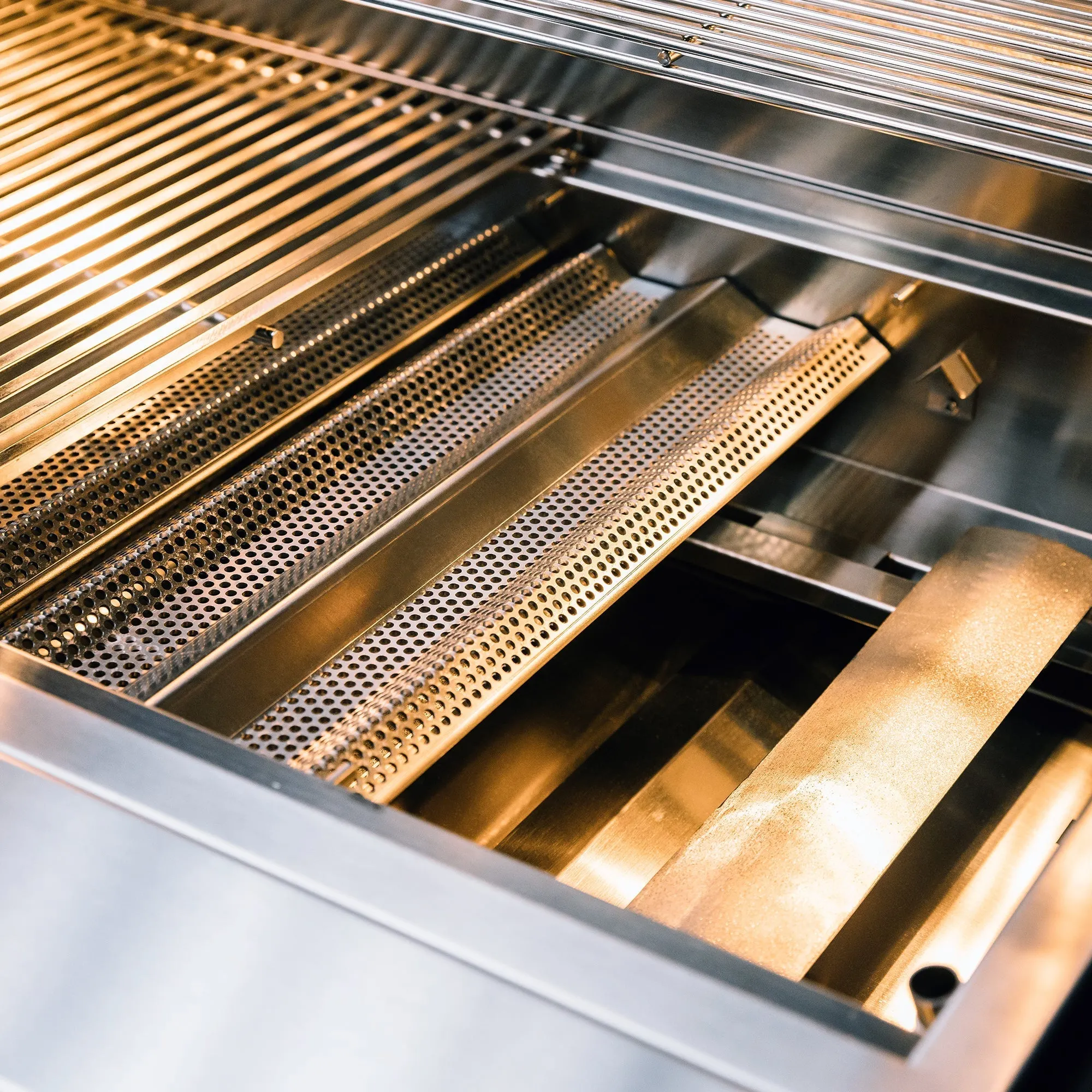 TrueFlame 32" 4-Burner Built-In Natural Gas Grill - TF32-NG