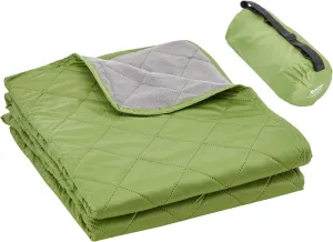 VEVOR Camping Blanket, Large Warm Stadium Blanket, Waterproof & Windproof, 330GSM Polyester Fleece, Flame Retardant, Great for Outdoors, Picnics, Hiking, Sports Events, Travel, 82" x 55", Bicolor