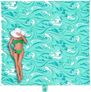 WEKAPO Beach Blanket Waterproof Sandproof Oversized Extra Large Sand Free Beach Mat with Stakes, Storage Bag - Essentials for Outdoor Beach, Picnic (Turquoise Ocean Waves, 8 X 7 FT (1~4 Person))